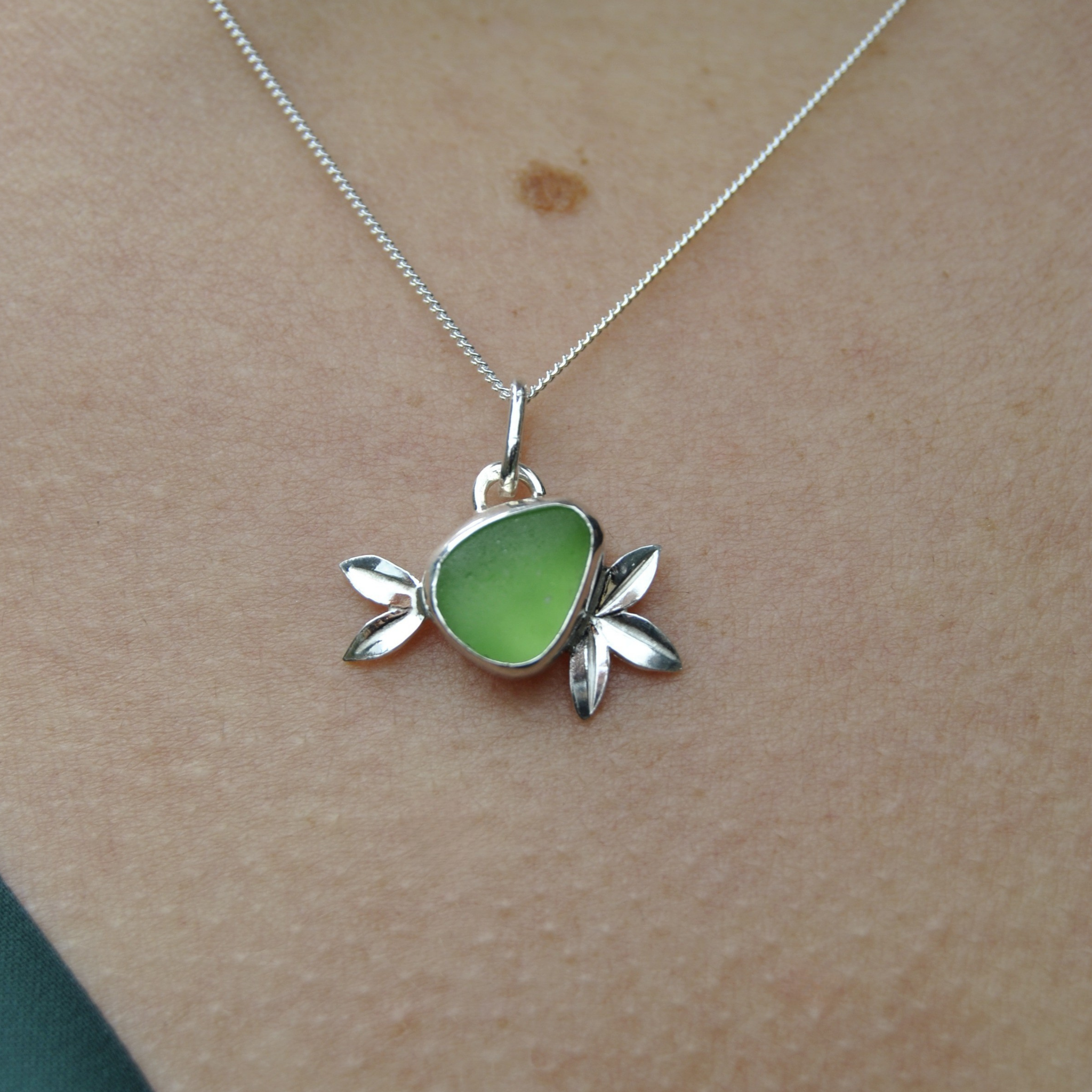 Collier Feuille de verre