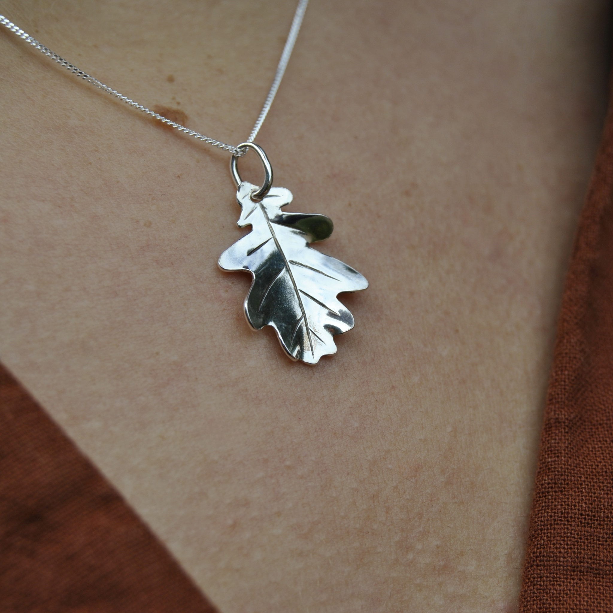 Collier Feuille de chêne