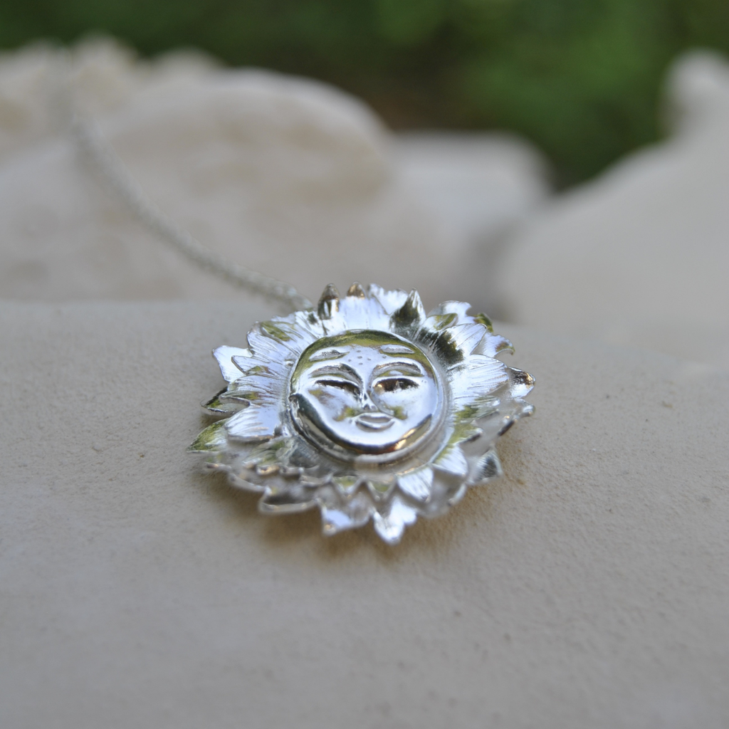 Collier Sautoir Visage d’Or