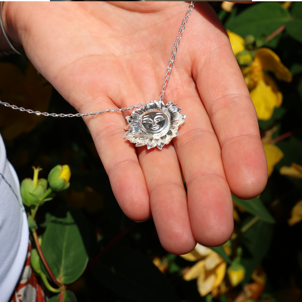 Collier Sautoir Visage d’Or