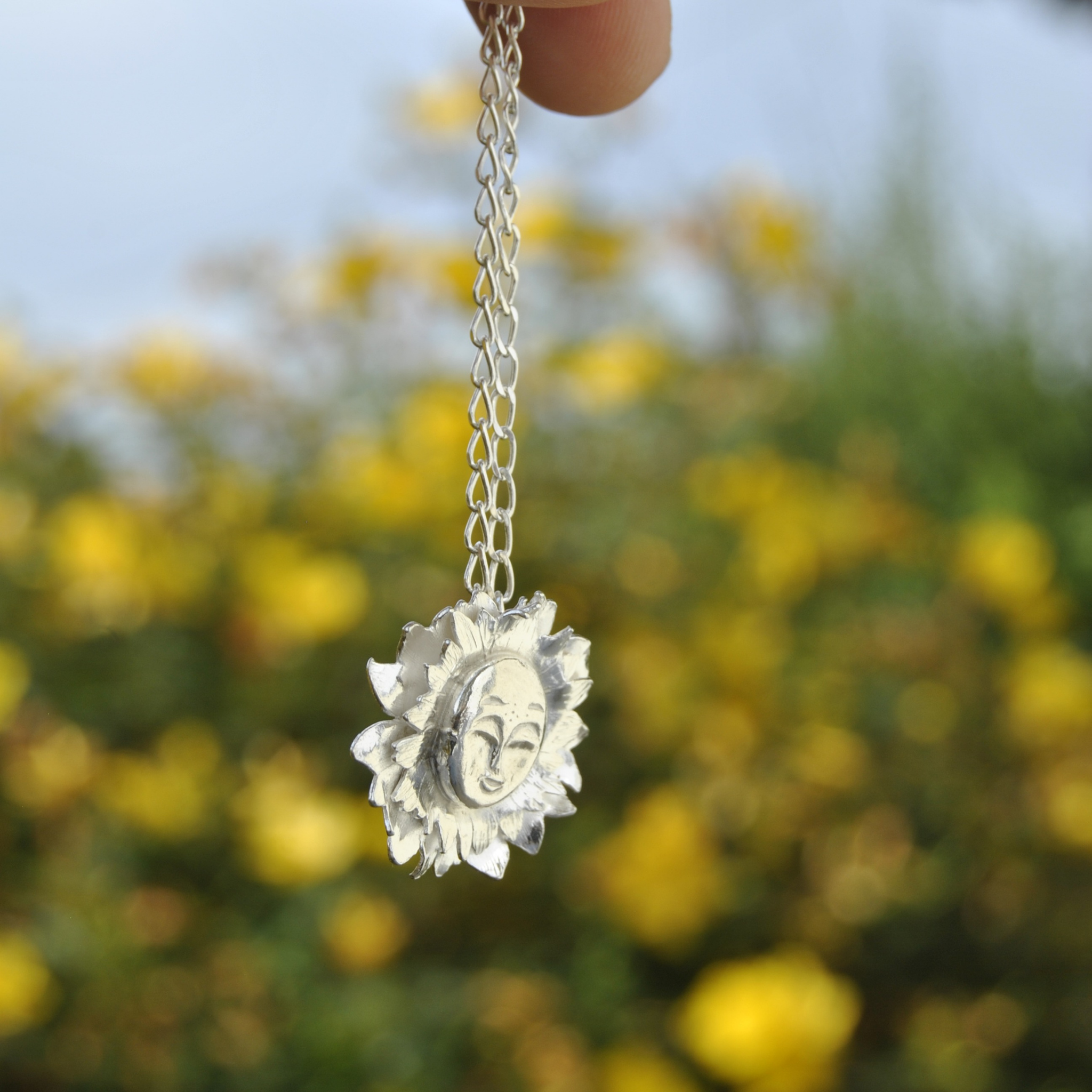 Collier Sautoir Visage d’Or